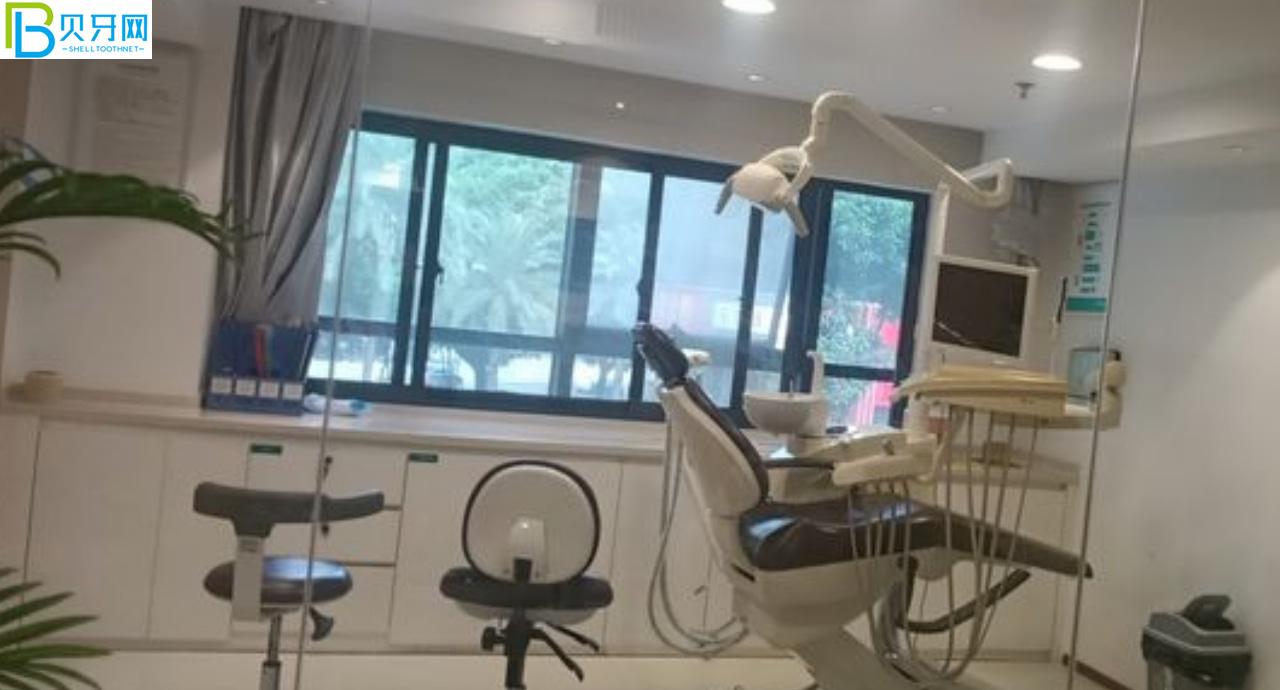 你们知道吗?听说厦门登特口腔镶牙3000起?种牙靠谱吗?